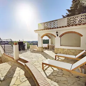 https://casa-con-fantasticas-vistas-y-jardin.topcostabravahotels.com